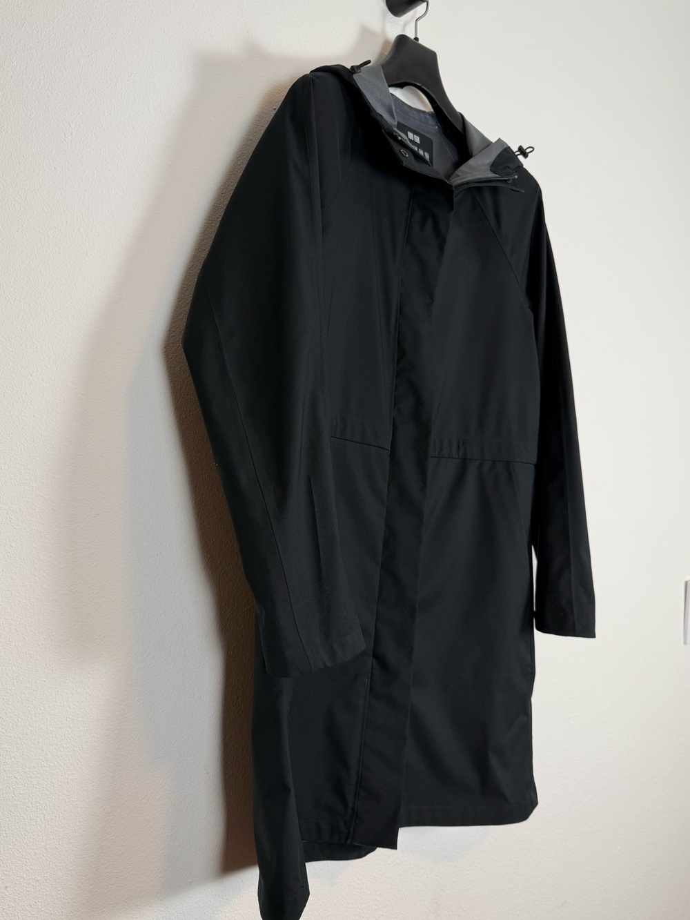 UNIQLO Blocktech Black Hooded Long Rain Coat Jacket Small